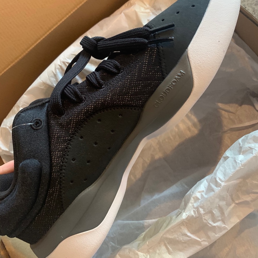 Men’s adidas pro adversary low 2019 size 10 1/2